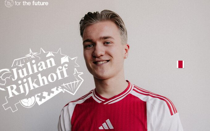 Rijkhoff assina pelo Ajax