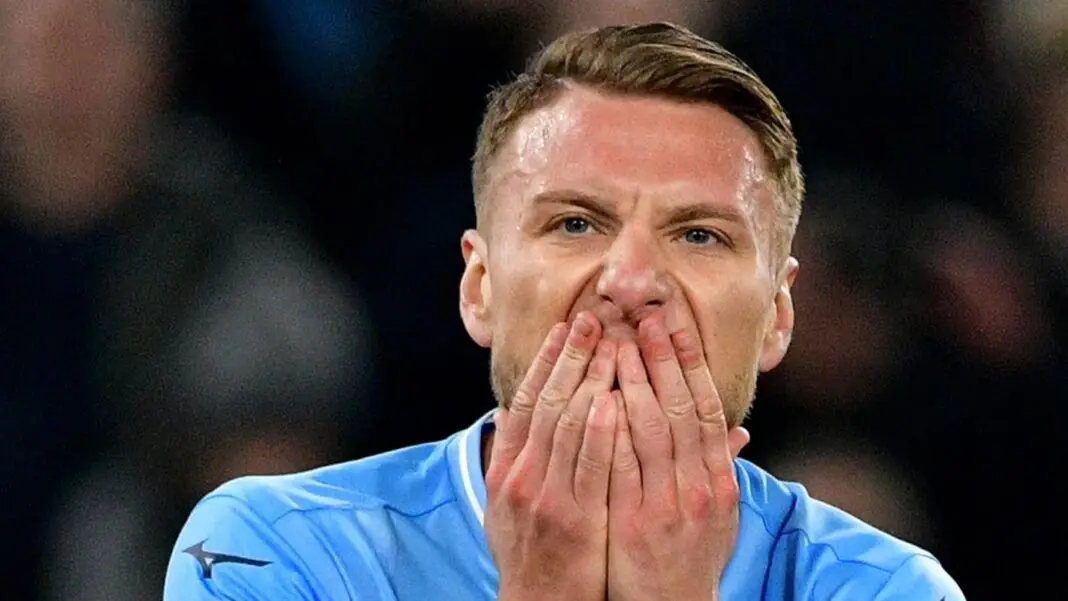 Ciro Immobile atacado por adeptos da Lazio e acusado de ser o