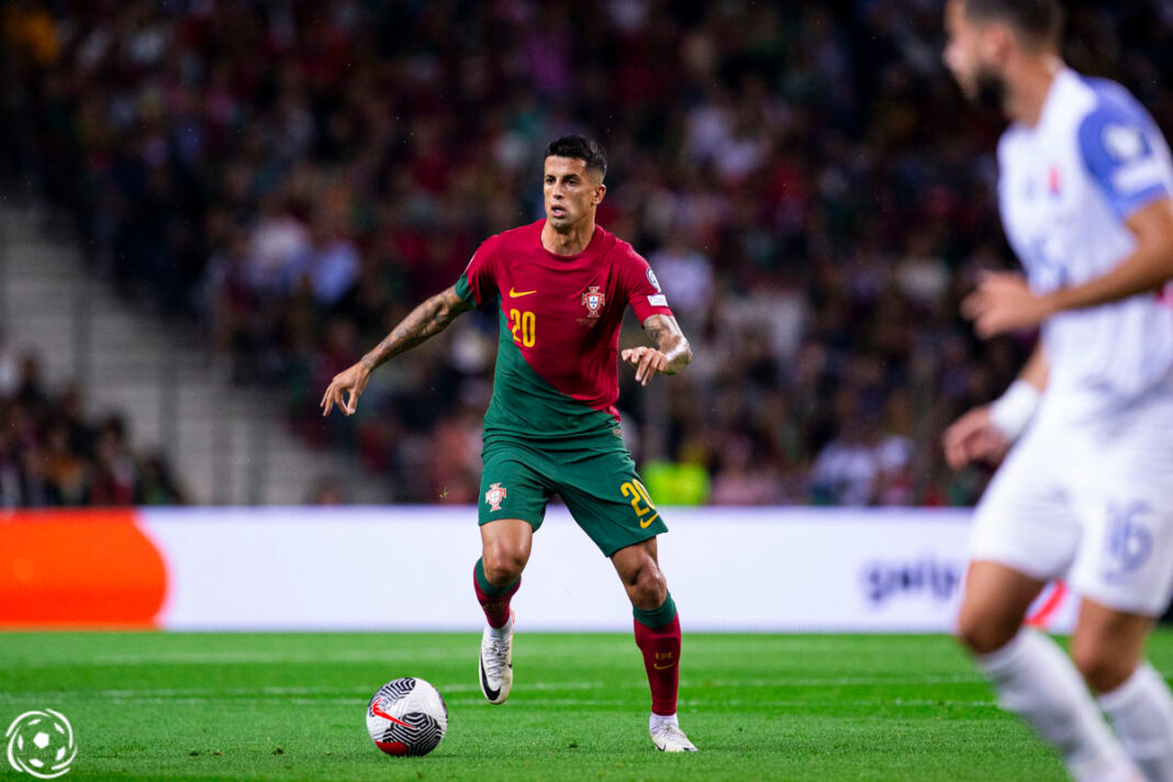 João Cancelo joga por Portugal