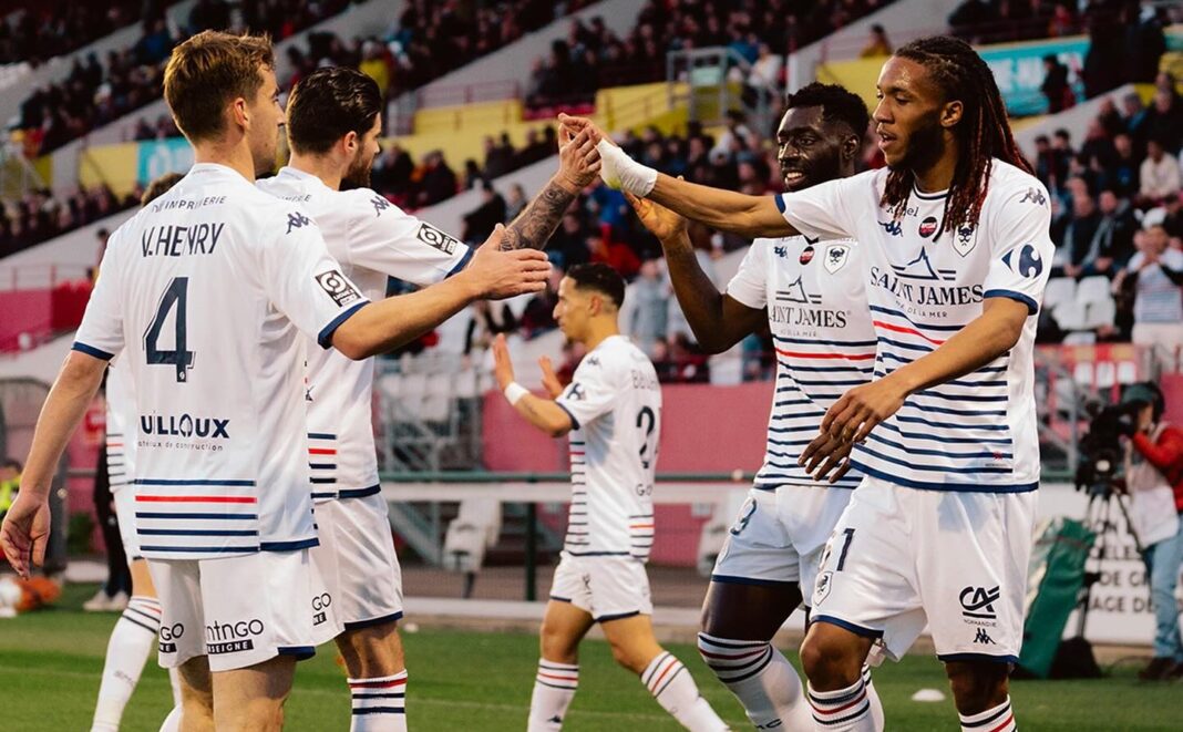 Jogadores do Caen