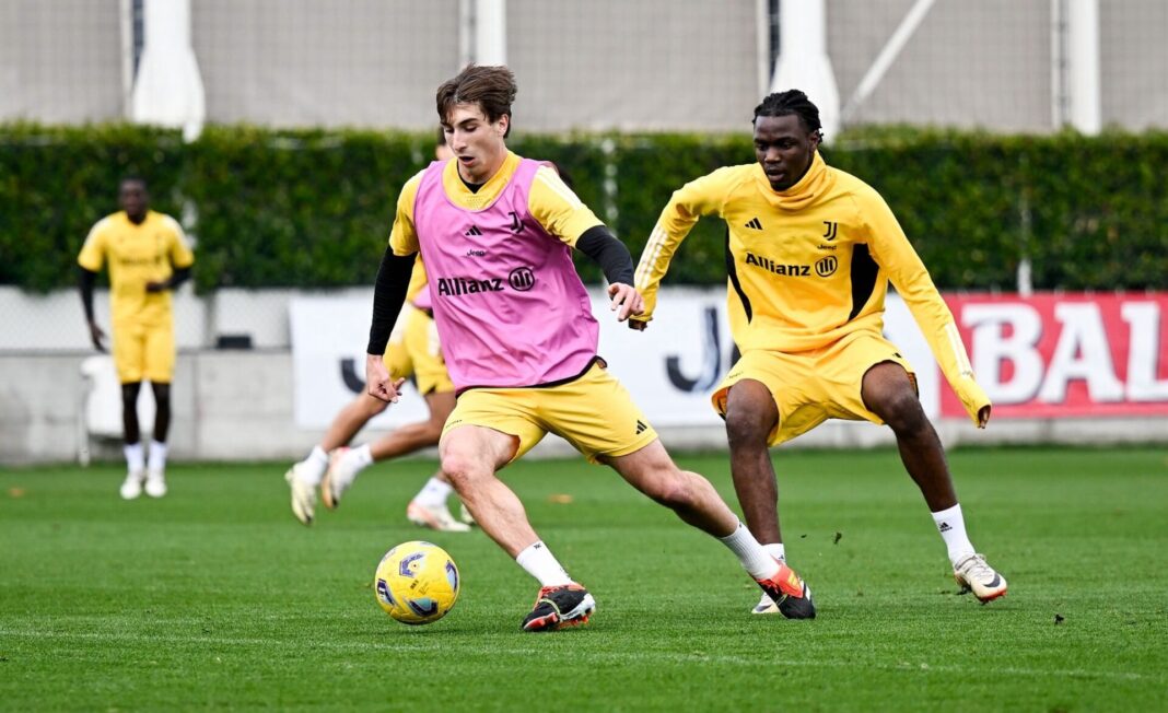 Jogadores da Juventus a treinar