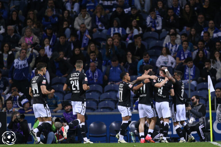 «o Fc Porto Perdeu Mais Uma Vez, E Desta Vez Frente A Um Rival Direto 