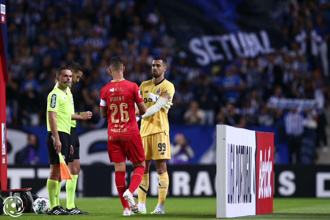 Rúben Fernandes e Diogo Costa a jogarem no Gil Vicente e no FC Porto