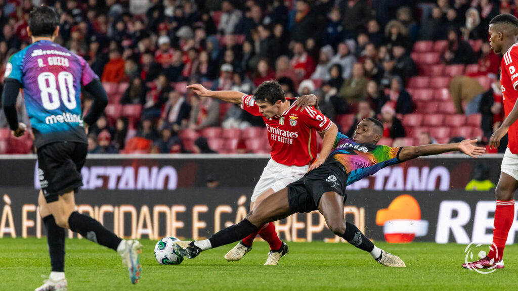 Dário Essugo no Benfica Chaves