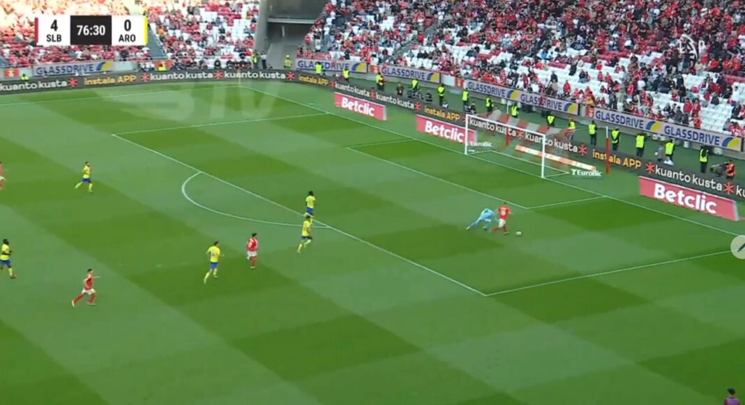 Casper Tengstedt fechou as contas do Benfica na partida. O avançado dinamarquês marcou o 5-0 das águias frente ao Arouca.