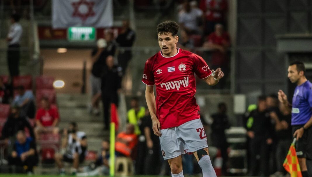 Hélder Lopes a jogar pelo Hapoel Beer Sheva