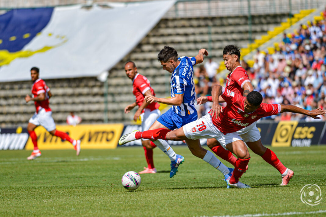 Fran Navarro Vinícius Lopes FC Porto Santa Clara