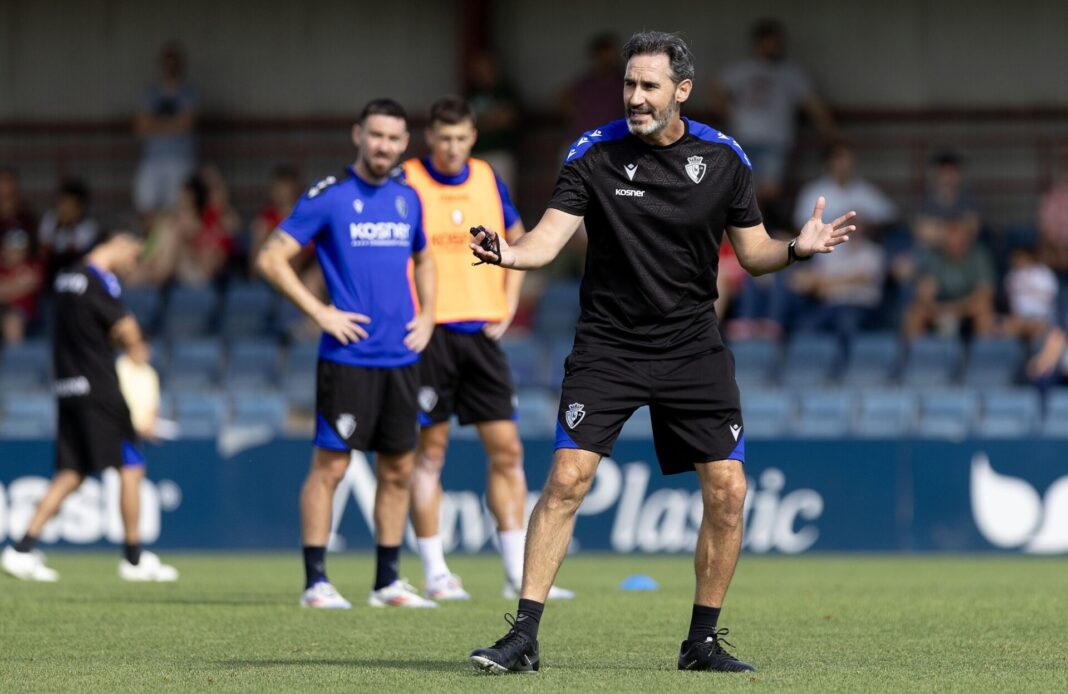 Vicente Moreno a treinar o Osasuna