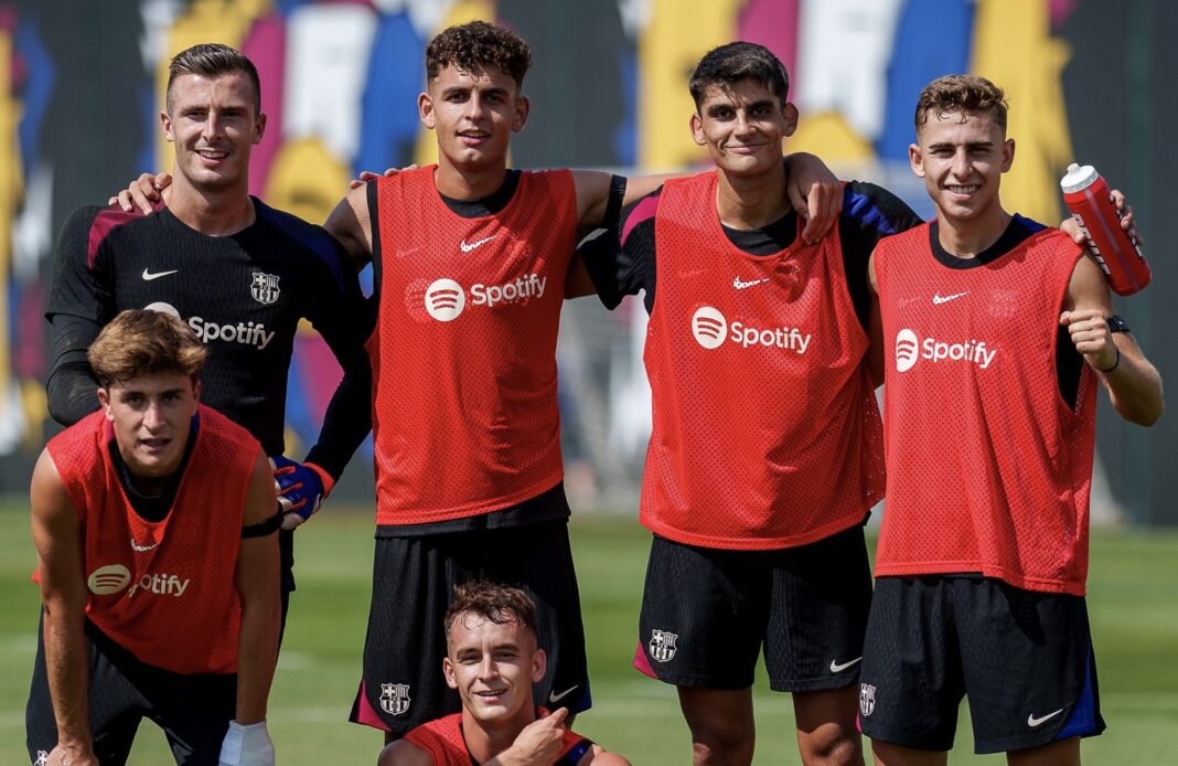 Jogadores do Barcelona em treino