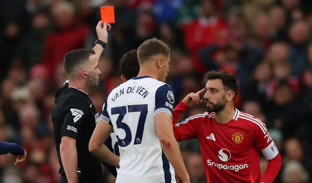 Bruno Fernandes foi expulso no Manchester United x Tottenham