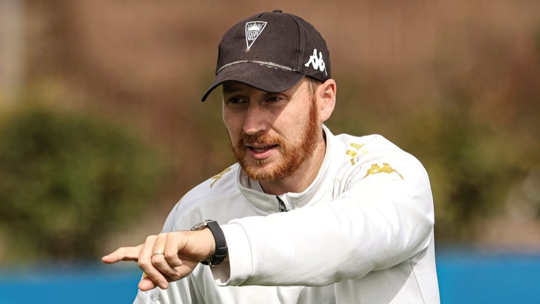 Ian Cathro Estoril Praia