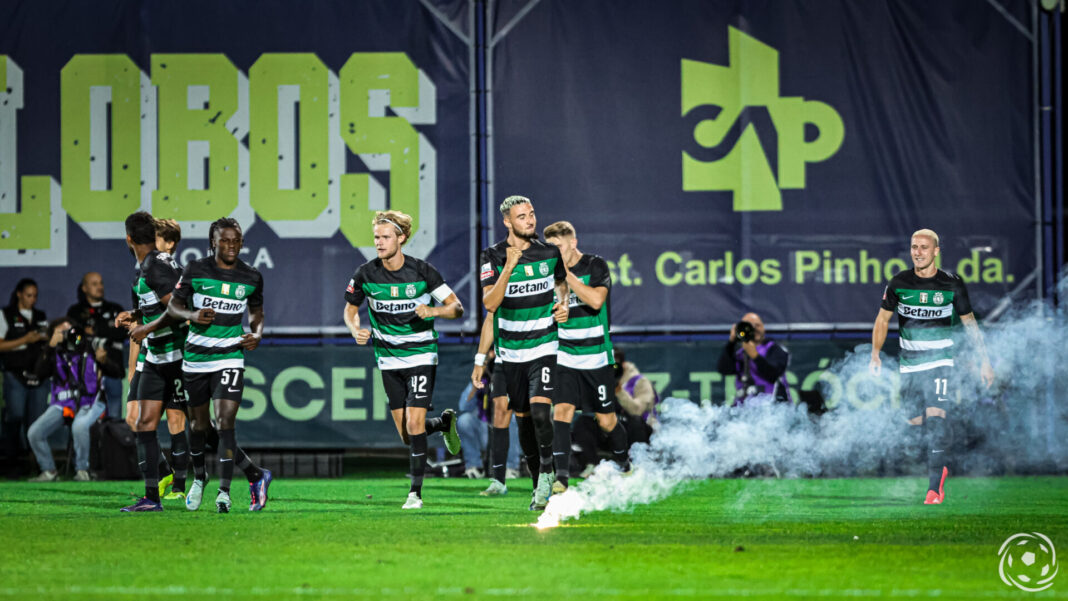 Sporting jogadores no jogo de futebol com o Arouca