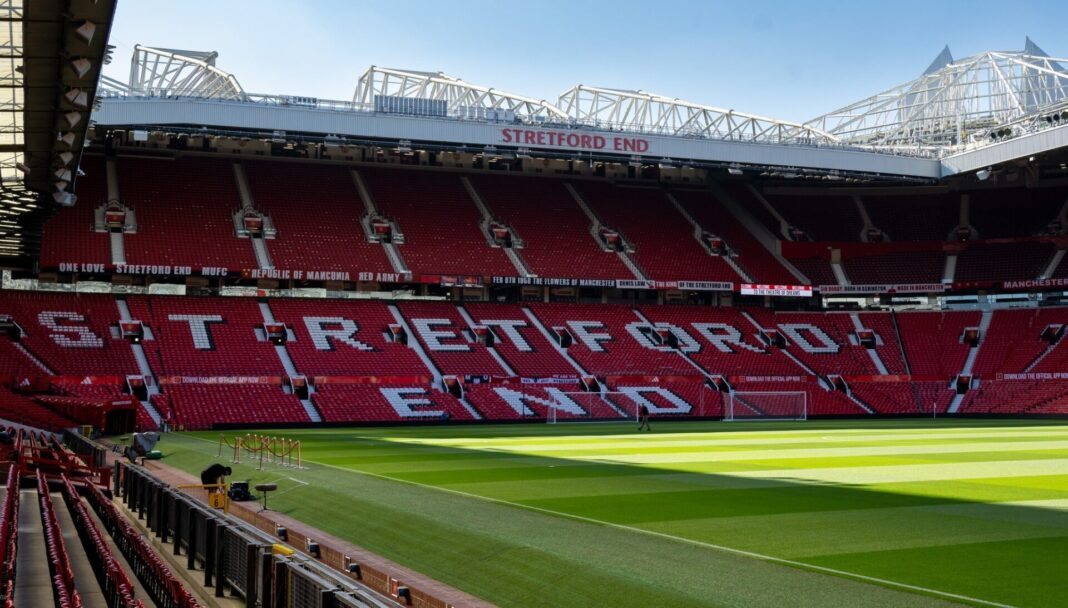 Bancada do Manchester United Stretford End