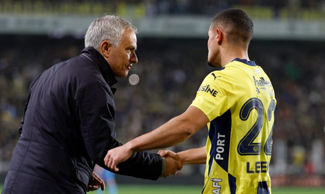 José Mourinho Levent Mercan Fenerbahçe José Mourinho Levent Mercan Fenerbahçe